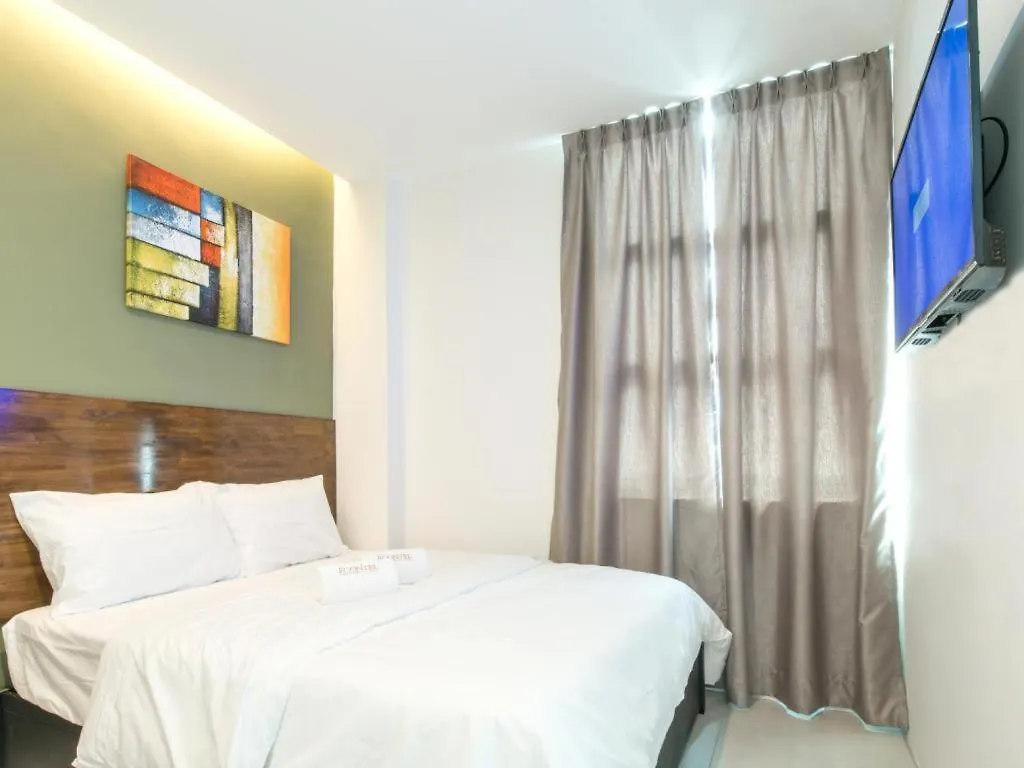 Econtel Queensbay Sungai Dua Bukit 2*,  Malaysia
